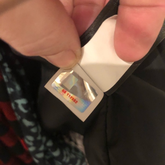 The North Face Ski Jacket- lightweight and warm - Picture 3 of 7